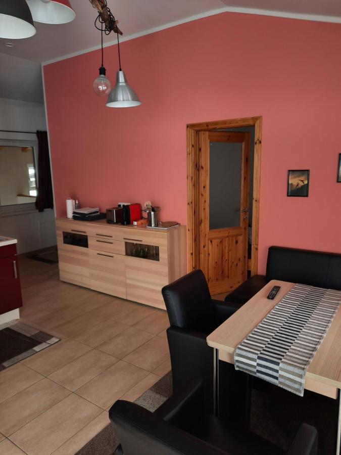 Apartments Am Burggraben Лойташ Экстерьер фото