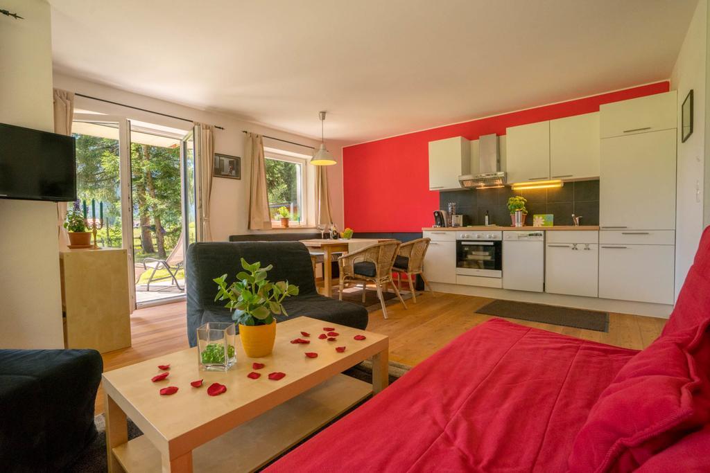 Apartments Am Burggraben Лойташ Экстерьер фото